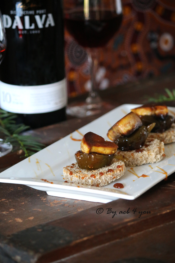 Toasts de pain à la cannelle, confit de figue corse et foie gras poêlé pour un Porto Tawny
