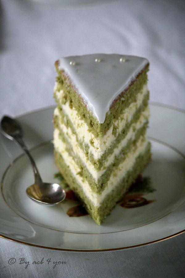 Naked cake au thé Matcha et au citron vert