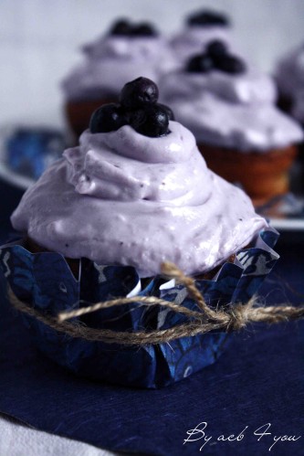cupcake myrtilles au parfum de violette a