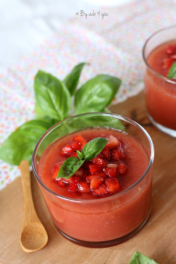 Soupe froide tomate et fraise