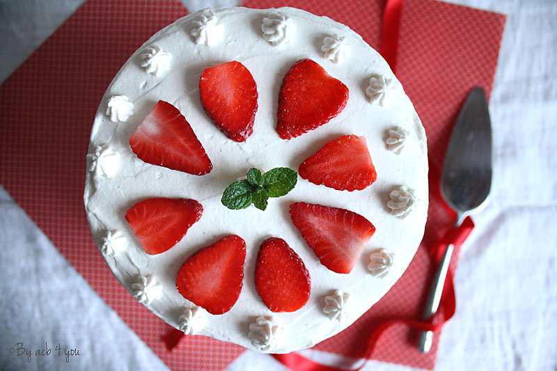 Layer cake à la fraise et chantilly mascarpone