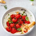 Dip de tomates cerises rôties au yaourt grec
